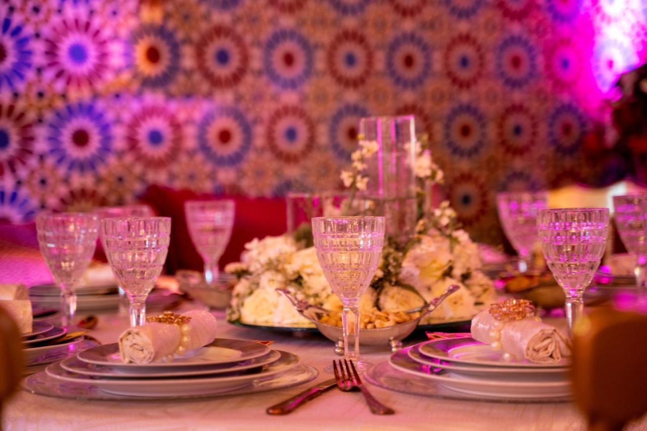 Nomadz Palace Touggana Luaran gambar
