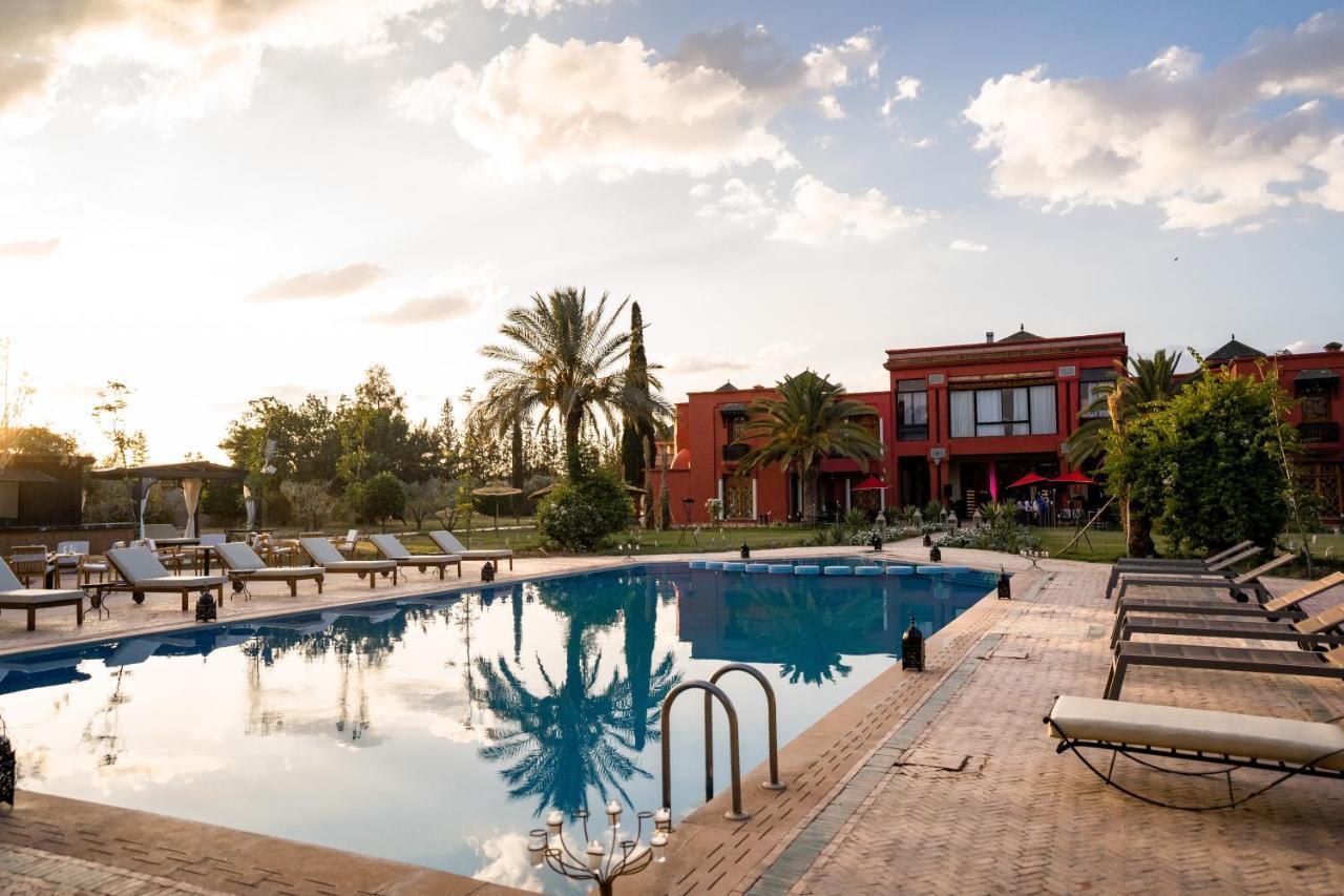 Nomadz Palace Touggana Luaran gambar