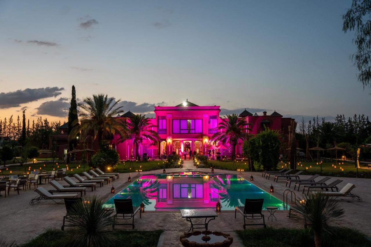 Nomadz Palace Touggana Luaran gambar