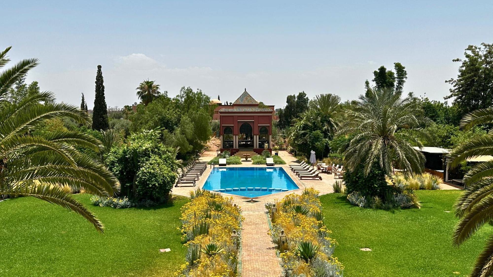 Nomadz Palace Touggana Luaran gambar