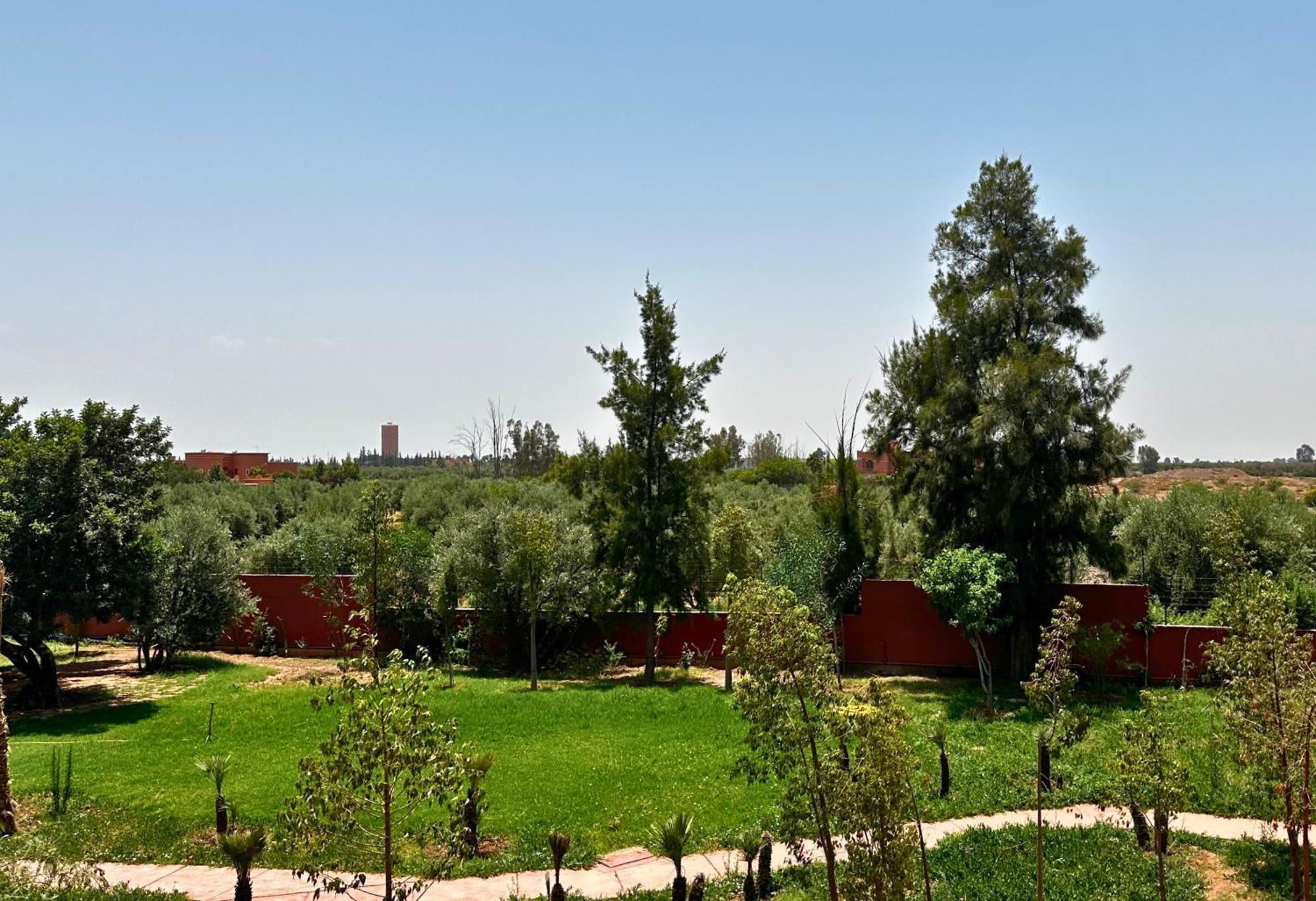 Nomadz Palace Touggana Luaran gambar