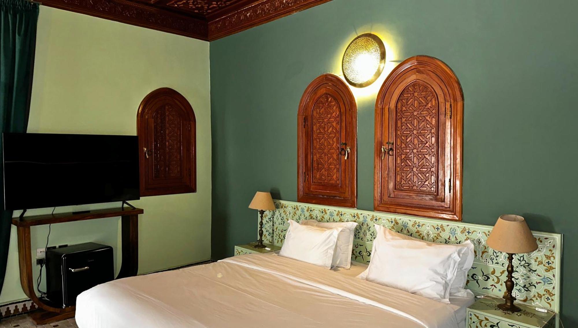 Nomadz Palace Touggana Luaran gambar