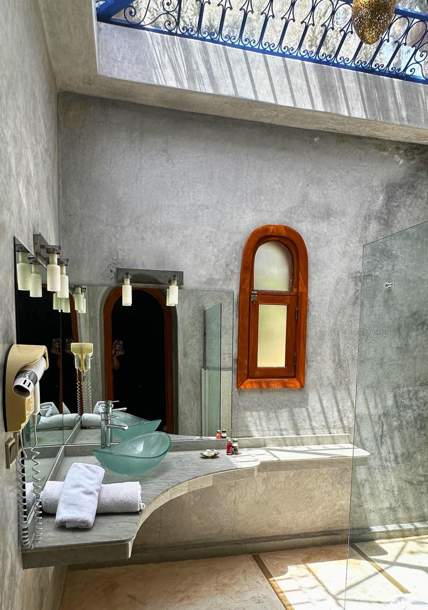 Nomadz Palace Touggana Luaran gambar