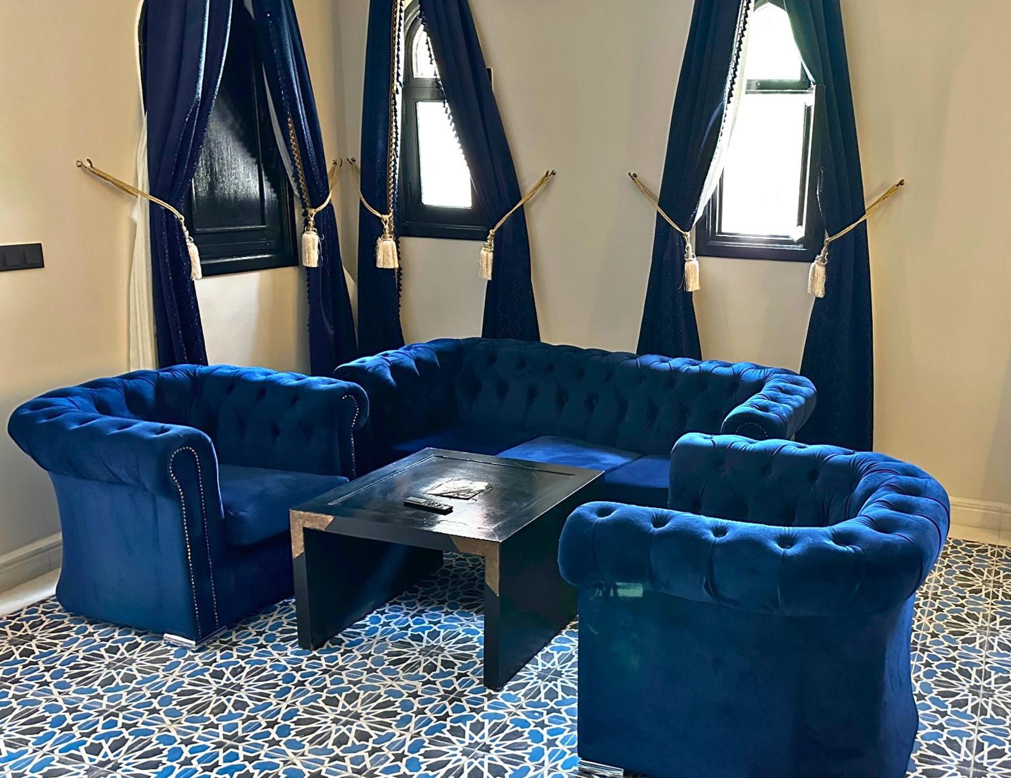 Nomadz Palace Touggana Luaran gambar